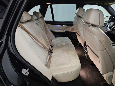 Used 2017 BMW X5 xDrive40e image 12