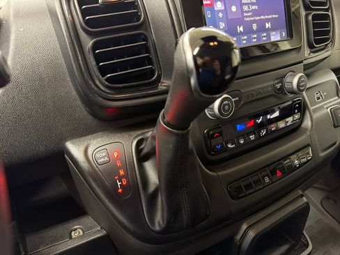 Used 2025 RAM ProMaster 2500 w/ Convenience Group FWD image 27