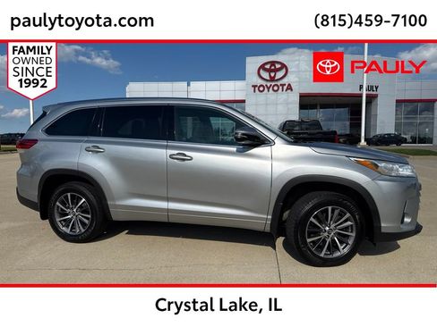 Used 2018 Toyota Highlander XLE AWD/4WD image 1