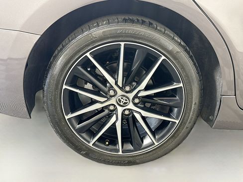 Used 2021 Toyota Camry SE FWD image 32