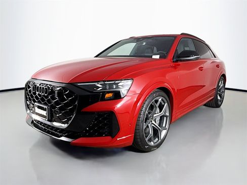 New 2025 Audi RS Q8 performance image 3