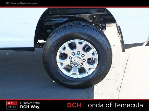 Used 2024 RAM 2500 Laramie w/ Safety Group AWD/4WD image 23