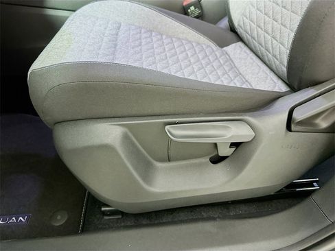 New 2025 Volkswagen Tiguan S image 9