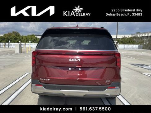 New 2026 Kia Carnival SX FWD image 4