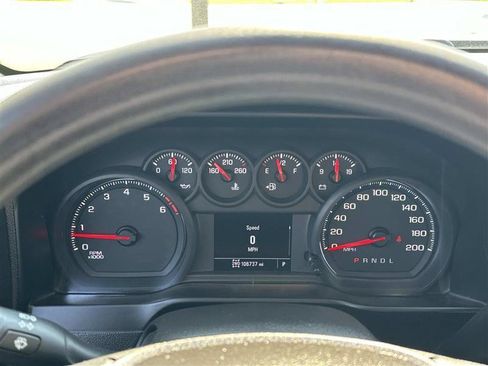 Used 2020 GMC Sierra 1500 4x4 Crew Cab w/ Sierra Value Package image 15