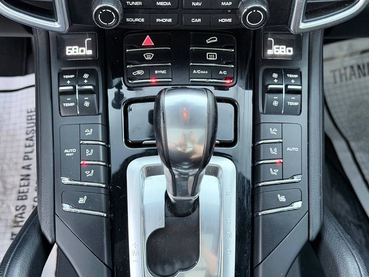 Used 2017 Porsche Cayenne Platinum Edition AWD/4WD image 33
