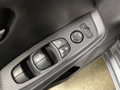 Used 2020 Nissan Sentra SV FWD image 18