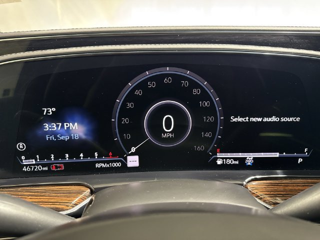 Certified 2021 Cadillac Escalade ESV Premium Luxury AWD/4WD image 18