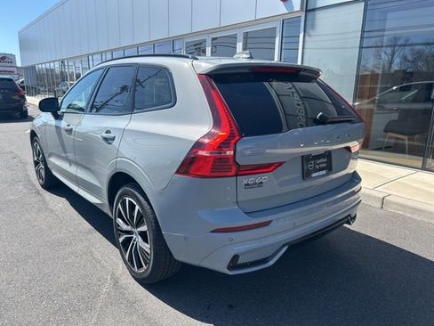 Certified 2025 Volvo XC60 B5 Plus image 3