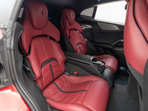 Certified 2026 Ferrari Purosangue AWD/4WD image 29