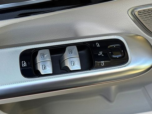 Certified 2023 Mercedes-Benz EQE 500 4MATIC Sedan image 25