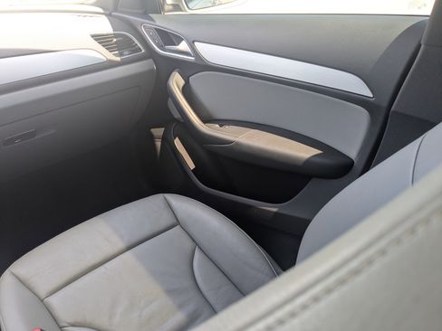 Used 2018 Audi Q3 2.0T Premium Plus w/ Premium Plus Package image 19