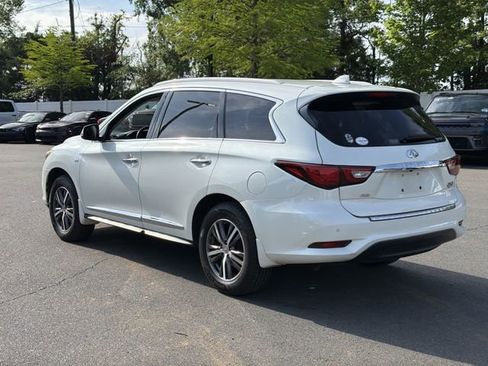 Used 2017 INFINITI QX60 Luxe w/ Premium Plus Package AWD/4WD image 3
