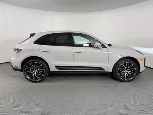 New 2026 Porsche Macan AWD/4WD image 8