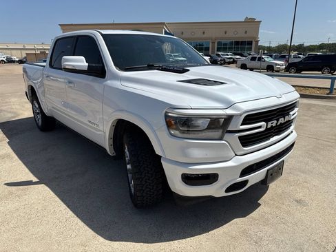 Used 2021 RAM 1500 Laramie w/ Sport Appearance Package AWD/4WD image 18