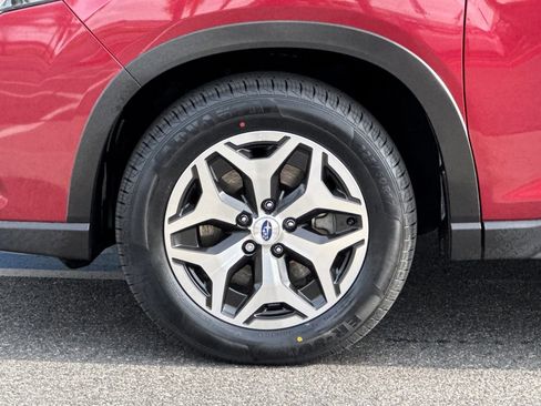 Used 2023 Subaru Forester Premium image 29