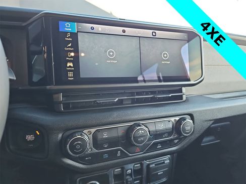 Used 2024 Jeep Wrangler Willys image 20