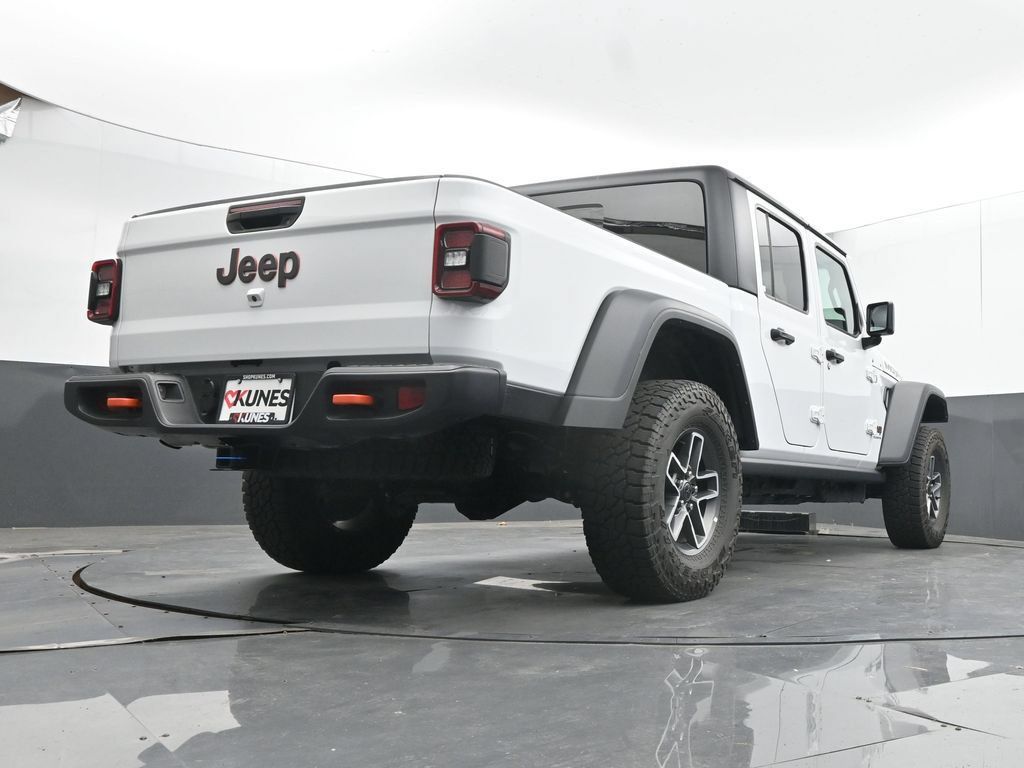 Used 2026 Jeep Gladiator Mojave AWD/4WD image 40