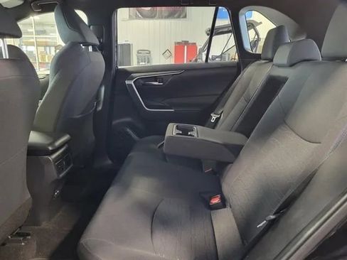 Used 2023 Toyota RAV4 SE AWD/4WD image 15