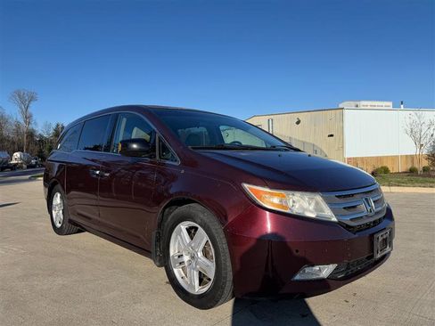 Used 2012 Honda Odyssey Touring Elite image 11