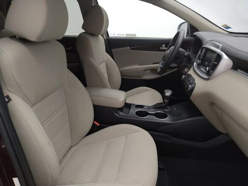 Used 2019 Kia Sorento FWD image 21