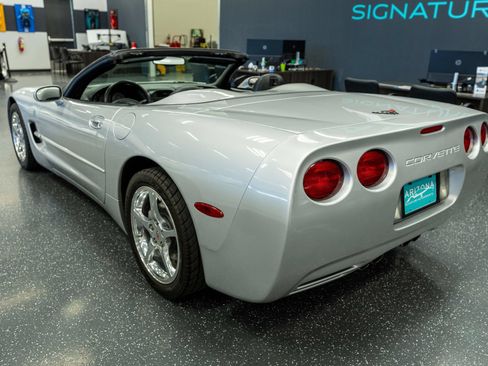 Used 2002 Chevrolet Corvette Convertible w/ Preferred Equipment Group2 RWD image 6