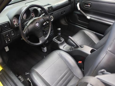 Used 2004 Toyota MR2 image 26