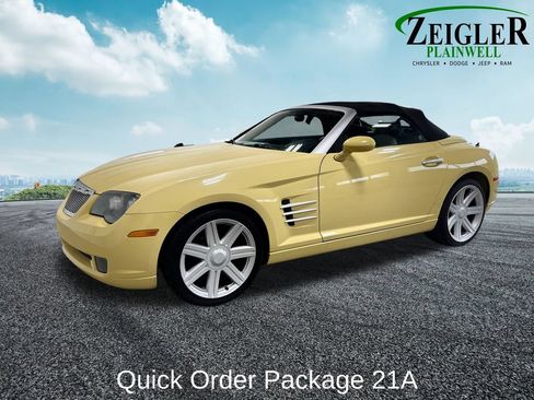 Used 2005 Chrysler Crossfire Limited RWD image 2
