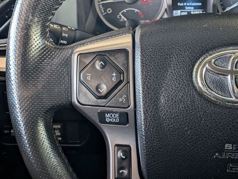 Used 2022 Toyota Tacoma SR5 image 15