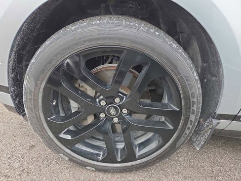 Used 2020 Land Rover Range Rover Evoque R-Dynamic SE image 7