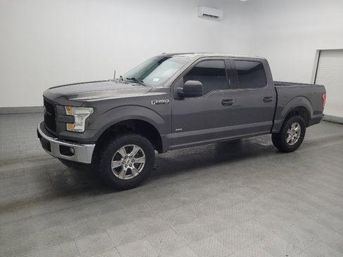 Used 2016 Ford F150 XLT image 2