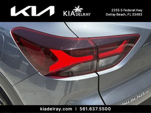 Used 2022 Chevrolet TrailBlazer ACTIV w/ Sun and Liftgate Package AWD/4WD image 7