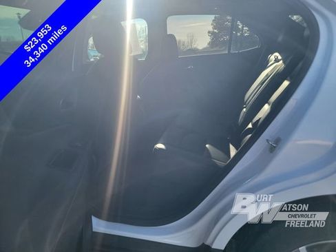 Used 2023 Chevrolet Equinox Premier image 21