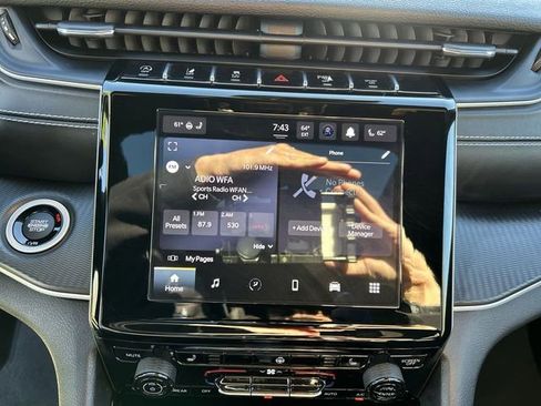 Used 2023 Jeep Grand Cherokee L Altitude AWD/4WD image 20