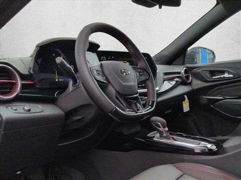 New 2026 Chevrolet Trax RS w/ Sunroof Package FWD image 3