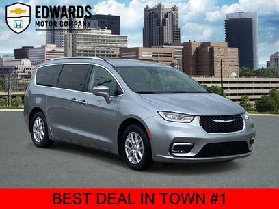Used 2021 Chrysler Pacifica Touring-L
