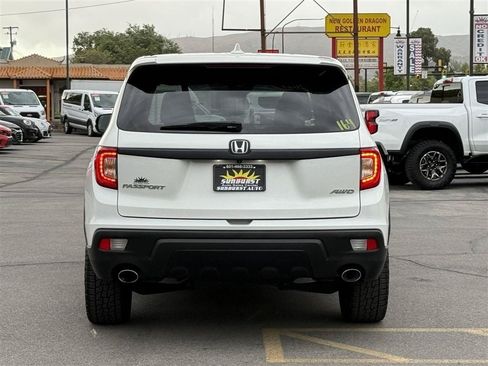 Used 2021 Honda Passport Sport image 6