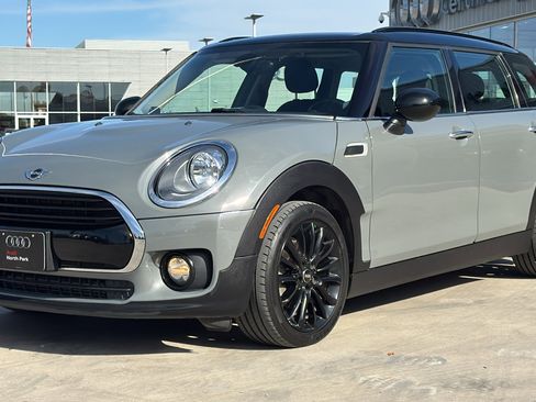 Used 2016 MINI Cooper Clubman image 3
