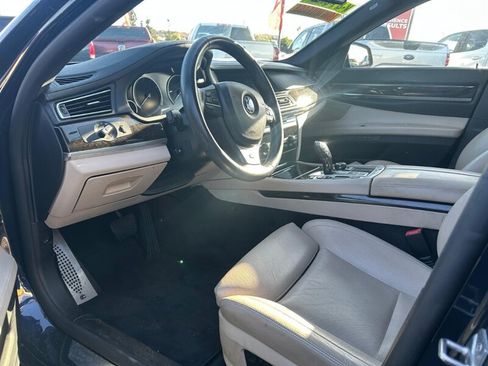 Used 2012 BMW 750i w/ M Sport Pkg RWD image 20
