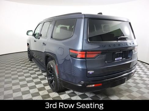 Used 2024 Jeep Wagoneer Series II AWD/4WD image 6