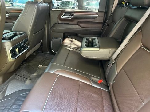 Used 2025 GMC Sierra 3500 Denali w/ Denali Reserve Package AWD/4WD image 11