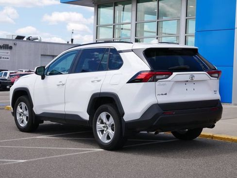 Used 2020 Toyota RAV4 XLE w/ Convenience Package AWD/4WD image 3