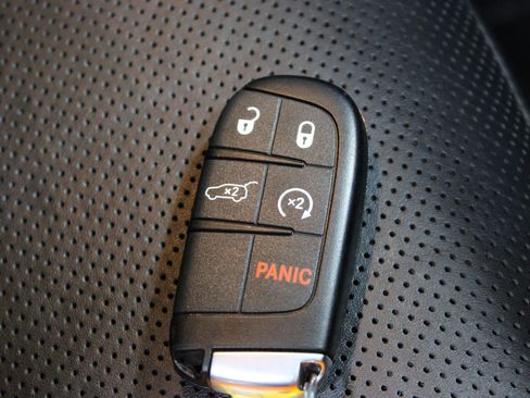 Used 2025 Dodge Durango GT AWD/4WD image 28