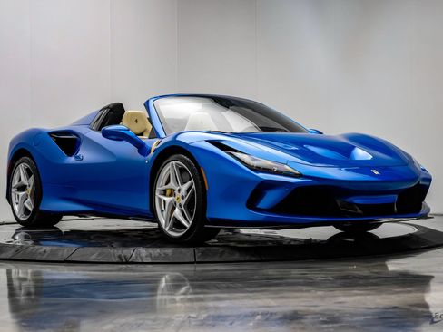 Used 2023 Ferrari F8 Tributo RWD image 31