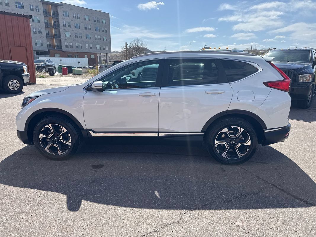 Used 2018 Honda CR-V Touring image 4