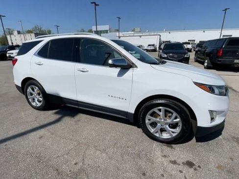 Used 2020 Chevrolet Equinox Premier AWD/4WD image 3