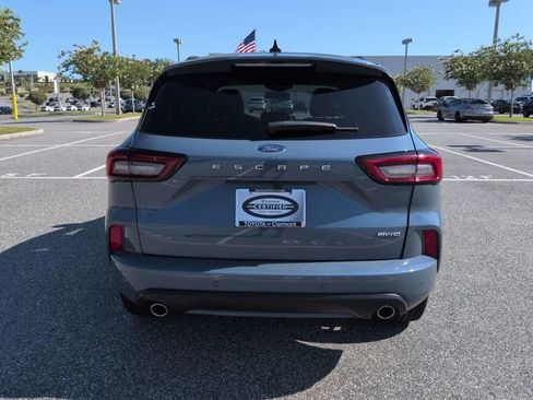 Used 2023 Ford Escape ST-Line Elite AWD/4WD image 5