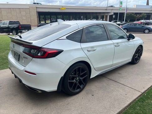 Used 2023 Honda Civic Sport Touring image 3