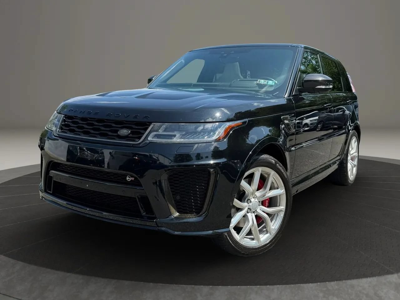 Used 2018 Land Rover Range Rover Sport SVR AWD/4WD image 1