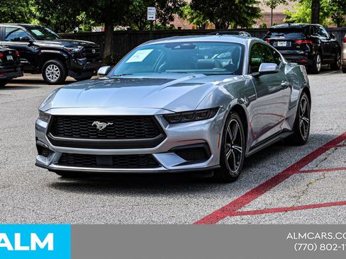 Used 2025 Ford Mustang Premium RWD image 3